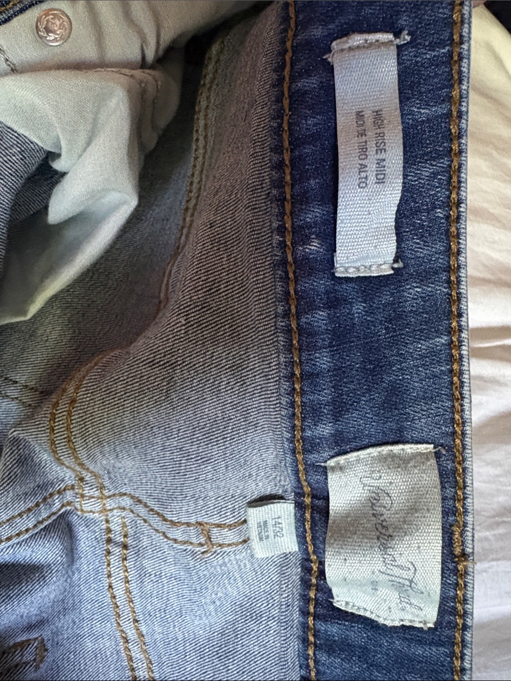 Universal Thread Distressed Blue Denim Shorts - Picture 2 of 3
